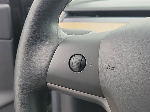 Used 2019 Tesla Model 3 Mid Range image 26