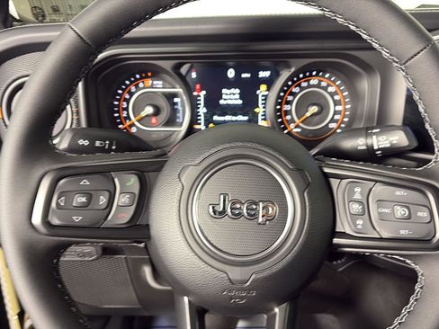 New 2026 Jeep Gladiator Mojave AWD/4WD image 14