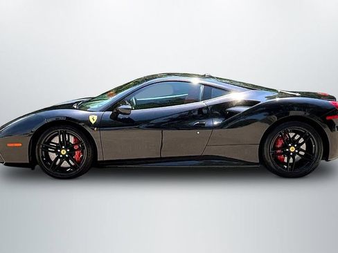 Used 2019 Ferrari 488 GTB RWD image 8