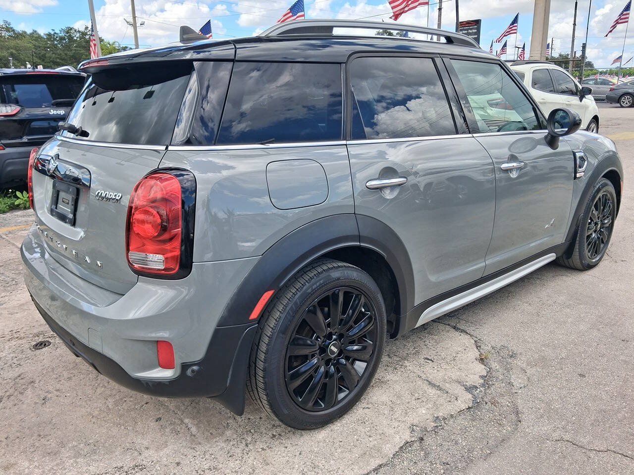 Used 2017 MINI Cooper Countryman ALL4 AWD/4WD image 5