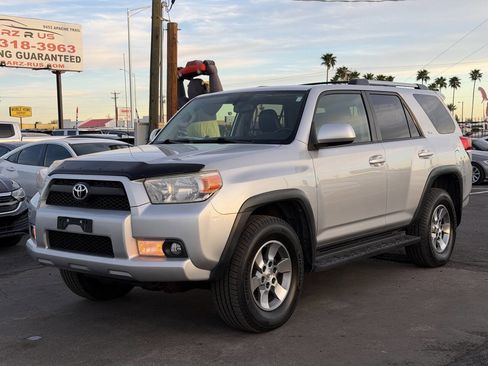 Used 2012 Toyota 4Runner SR5 image 3