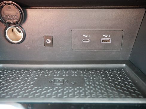 Used 2022 Nissan Pathfinder Platinum w/ Cargo Package image 29