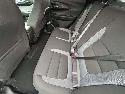 Used 2025 Chevrolet TrailBlazer LT image 11