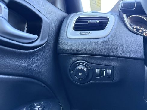 Used 2021 Jeep Compass 80th Special Edition image 13