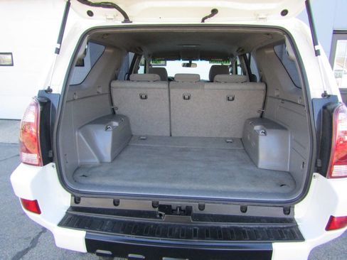Used 2004 Toyota 4Runner SR5 image 13