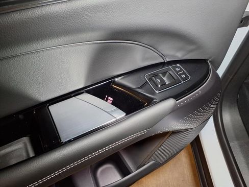 Certified 2026 Cadillac Lyriq Luxury RWD image 19