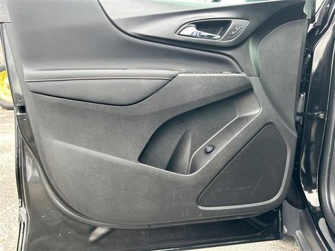 Used 2024 Chevrolet Equinox RS image 18