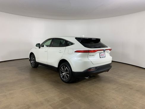 Used 2021 Toyota Venza LE image 33