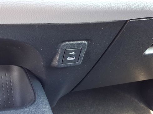 Used 2024 Toyota Corolla SE image 11