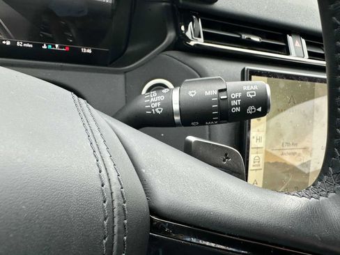 Used 2024 Land Rover Range Rover Velar S image 35