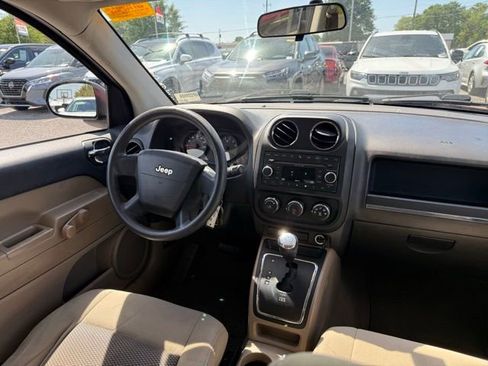 Used 2010 Jeep Compass Sport image 22