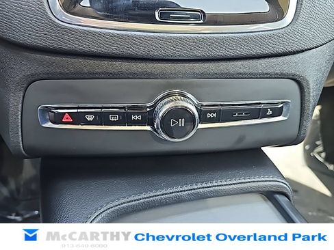 Used 2023 Volvo XC90 B5 Core AWD/4WD image 12
