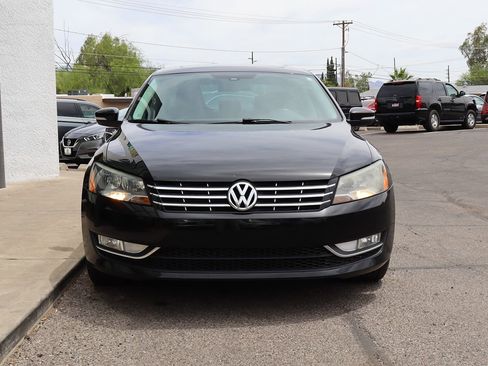 Used 2015 Volkswagen Passat TDI SEL Premium FWD image 16
