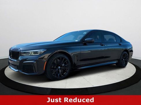 Used 2020 BMW 740i w/ M Sport Package image 1