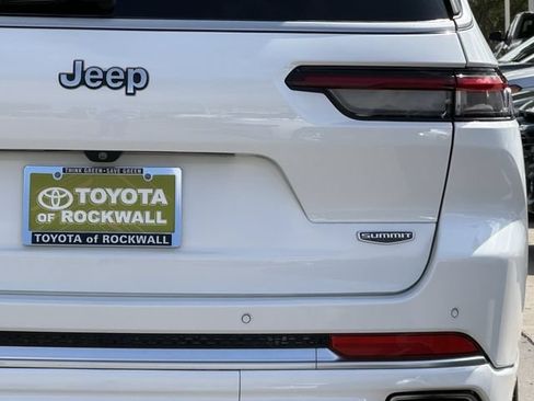 Used 2022 Jeep Grand Cherokee L Summit w/ Advanced Protech Group IV AWD/4WD image 6