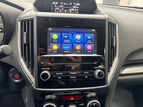 Used 2022 Subaru Forester Premium image 22