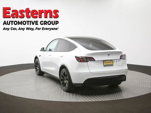 Used 2022 Tesla Model Y Long Range image 36