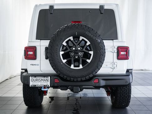 New 2025 Jeep Wrangler Unlimited Rubicon 4xe image 5