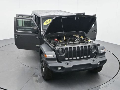 Used 2018 Jeep Wrangler Unlimited Sport S image 33