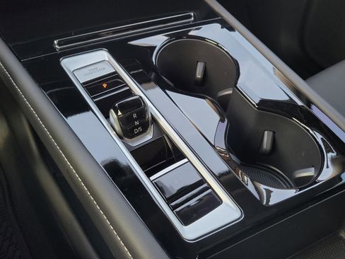 Certified 2025 Volkswagen Atlas SE w/ Panoramic Sunroof Package image 20