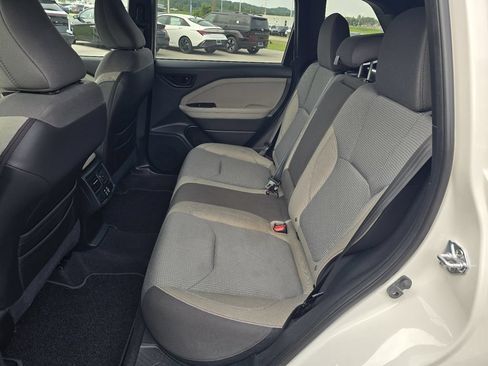 Used 2025 Subaru Forester Premium AWD/4WD image 11