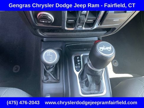 Used 2019 Jeep Wrangler Unlimited Sport S AWD/4WD image 46