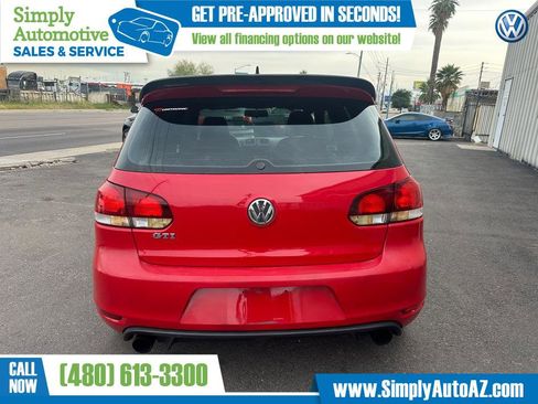 Used 2010 Volkswagen GTI image 12