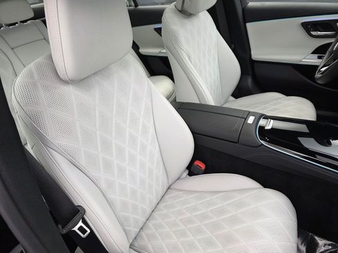 Used 2024 Mercedes-Benz E 450 4MATIC Sedan image 27