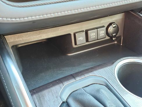 Used 2021 Toyota Highlander Platinum image 29