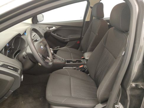 Used 2016 Ford Focus SE FWD image 17