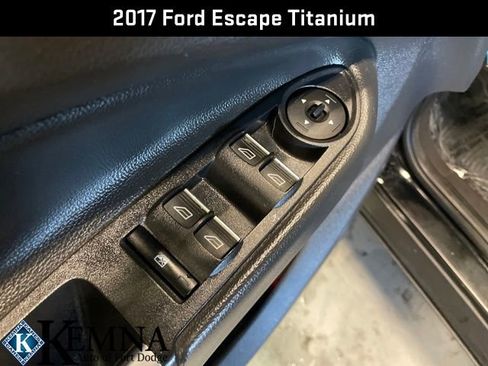Used 2017 Ford Escape Titanium image 12