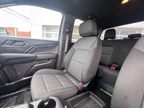 Used 2023 Chevrolet Colorado W/T image 14