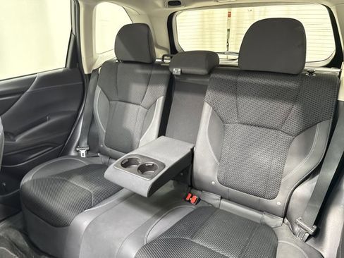 Used 2019 Subaru Forester Premium AWD/4WD image 13