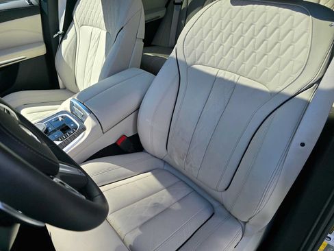 Used 2026 BMW X5 xDrive50e w/ M Sport Package AWD/4WD image 21