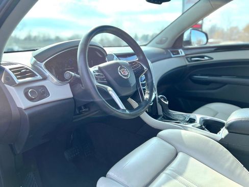 Used 2014 Cadillac SRX Luxury w/ Driver Awareness Package image 16