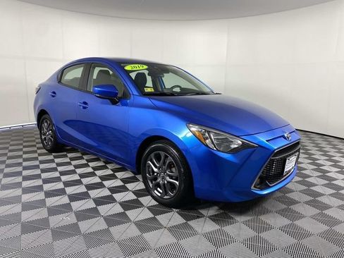 Used 2019 Toyota Yaris LE FWD image 1