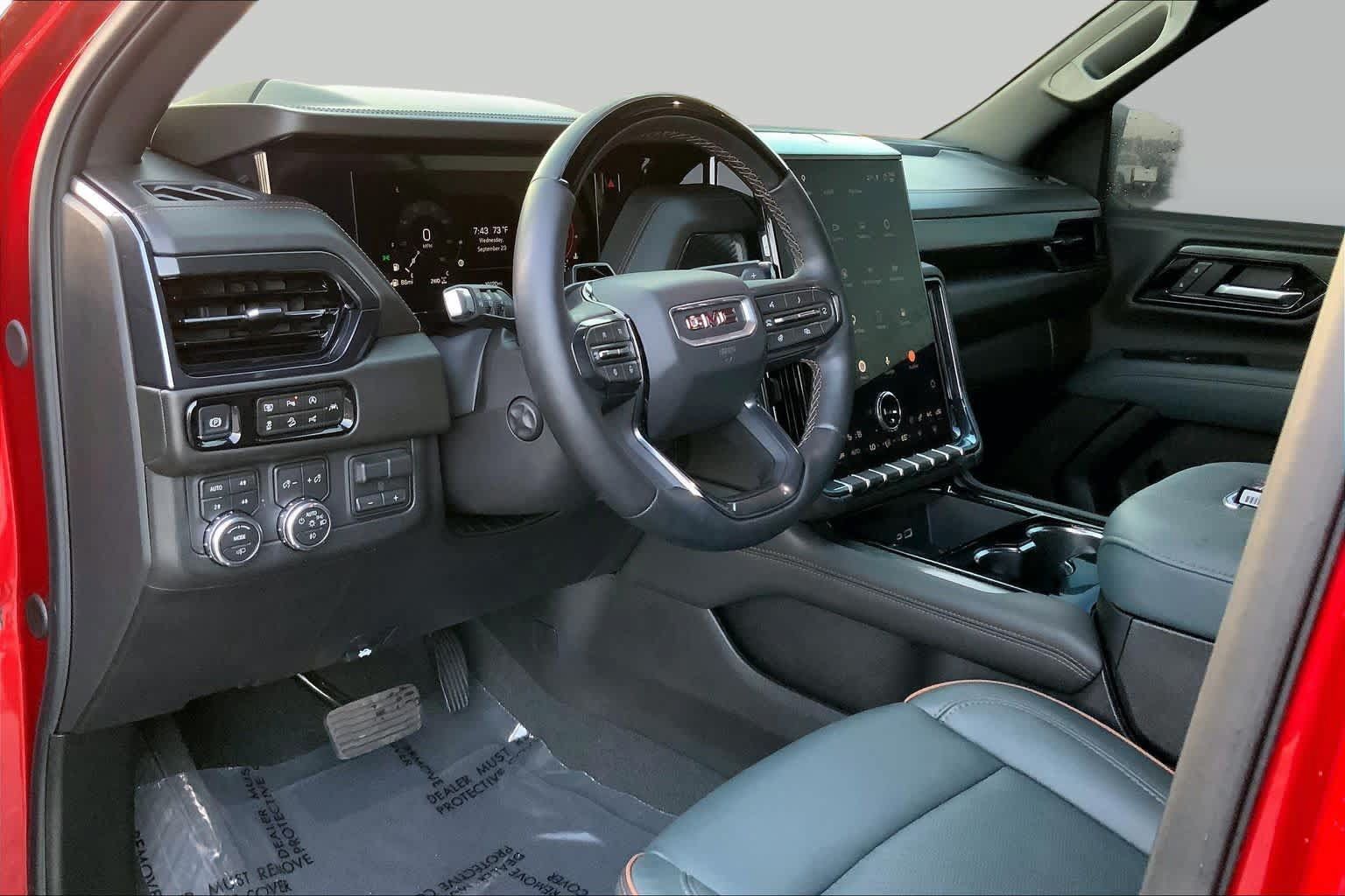 Used 2026 GMC Yukon AT4 w/ AT4 Premium Plus Package AWD/4WD image 17