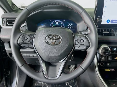 Used 2025 Toyota RAV4 XSE AWD/4WD image 14