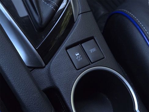 Used 2019 Toyota Corolla SE image 19