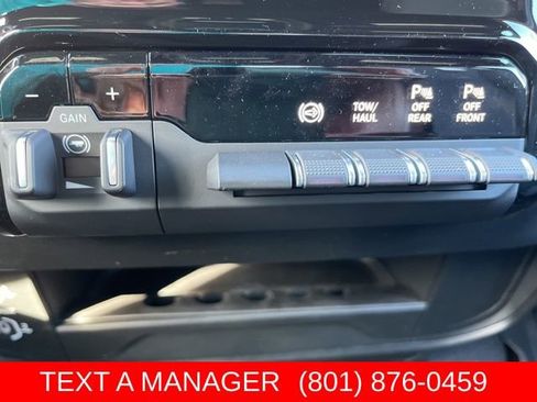 New 2026 RAM 3500 Big Horn AWD/4WD image 27
