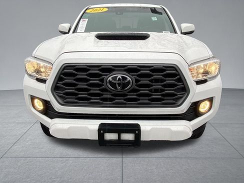 Used 2021 Toyota Tacoma TRD Sport image 18