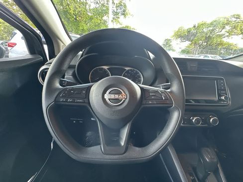 Used 2025 Nissan Versa S w/ Trunk Package FWD image 15