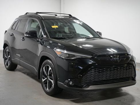 Certified 2025 Toyota Corolla Cross AWD Hybrid image 3