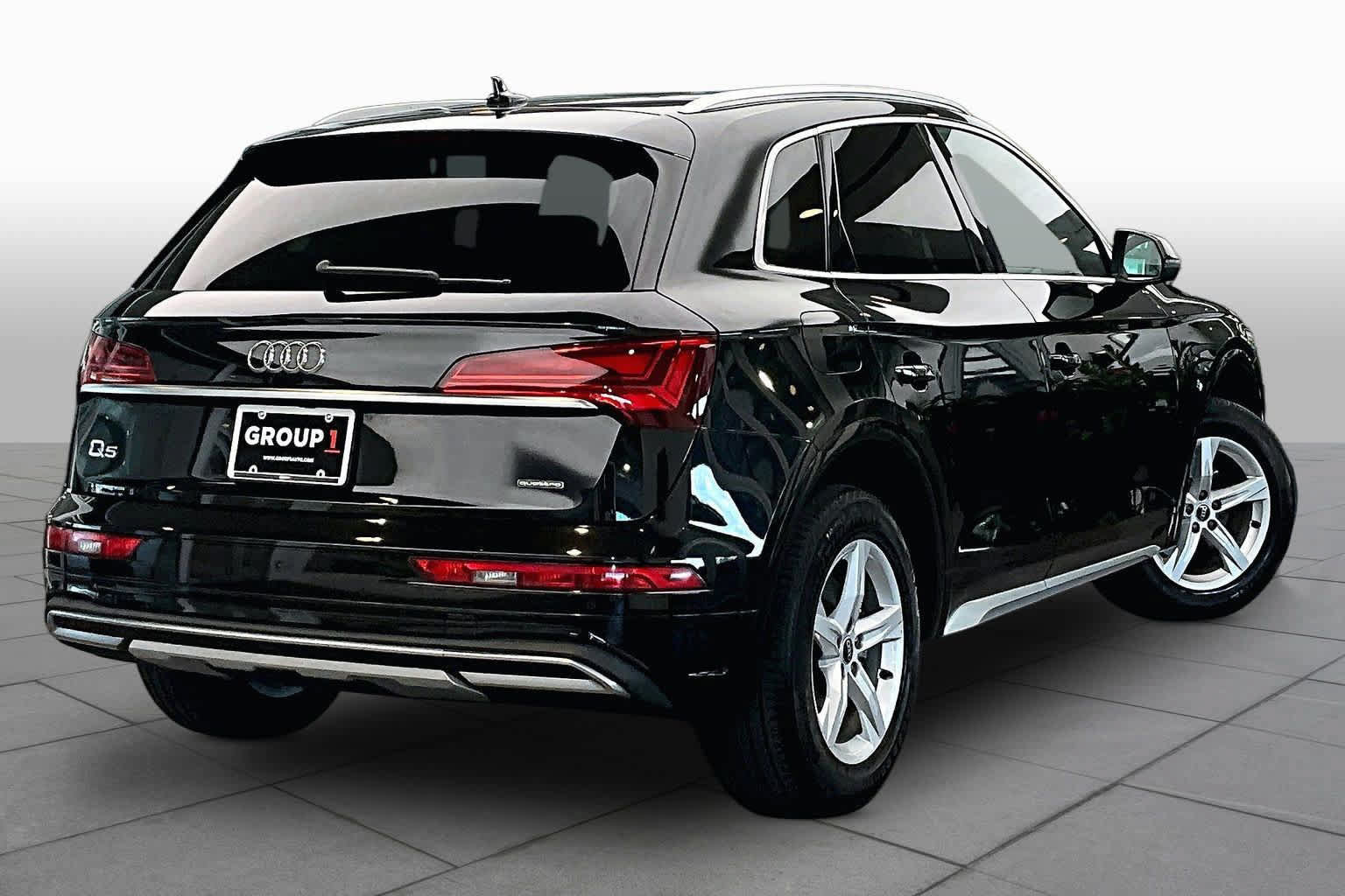 Used 2021 Audi Q5 2.0T Premium w/ Convenience Package AWD/4WD image 13