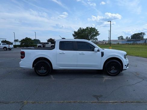 Used 2025 Ford Maverick Lobo AWD/4WD image 2
