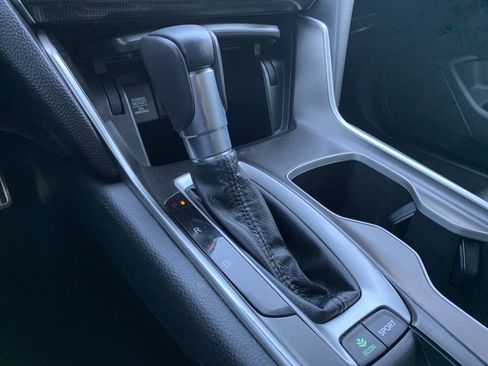 Used 2019 Honda Accord Sport image 32