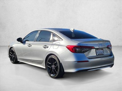 Used 2023 Honda Civic Sport image 8