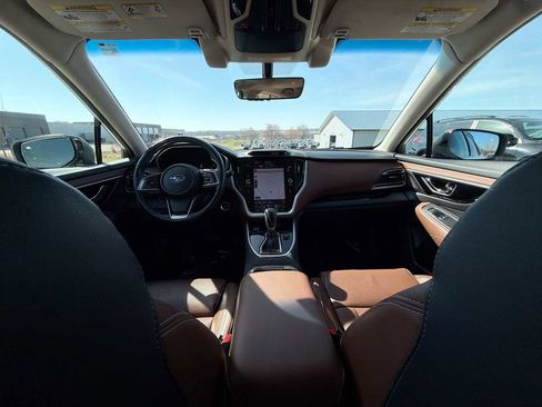 Used 2022 Subaru Outback Touring image 12
