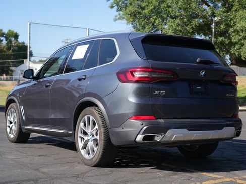 Used 2022 BMW X5 xDrive45e AWD/4WD image 3