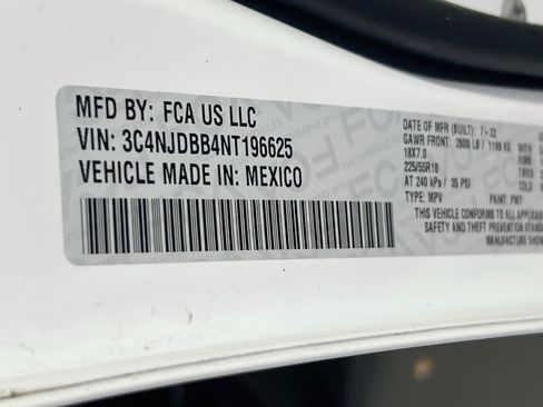 Used 2022 Jeep Compass Latitude w/ Sun and Sound Group AWD/4WD image 30